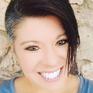 Meet your Posher, Connie